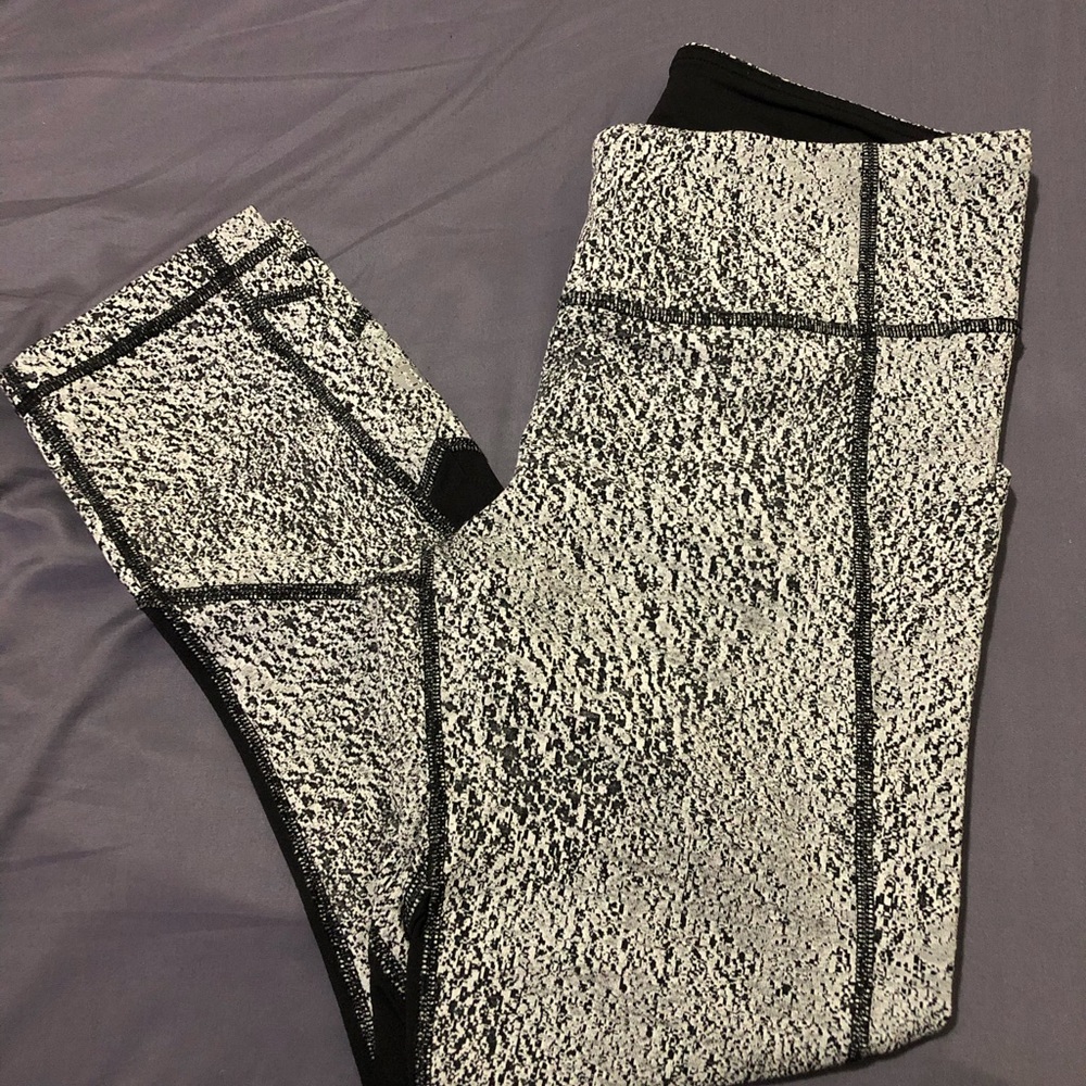 Lululemon workout pants